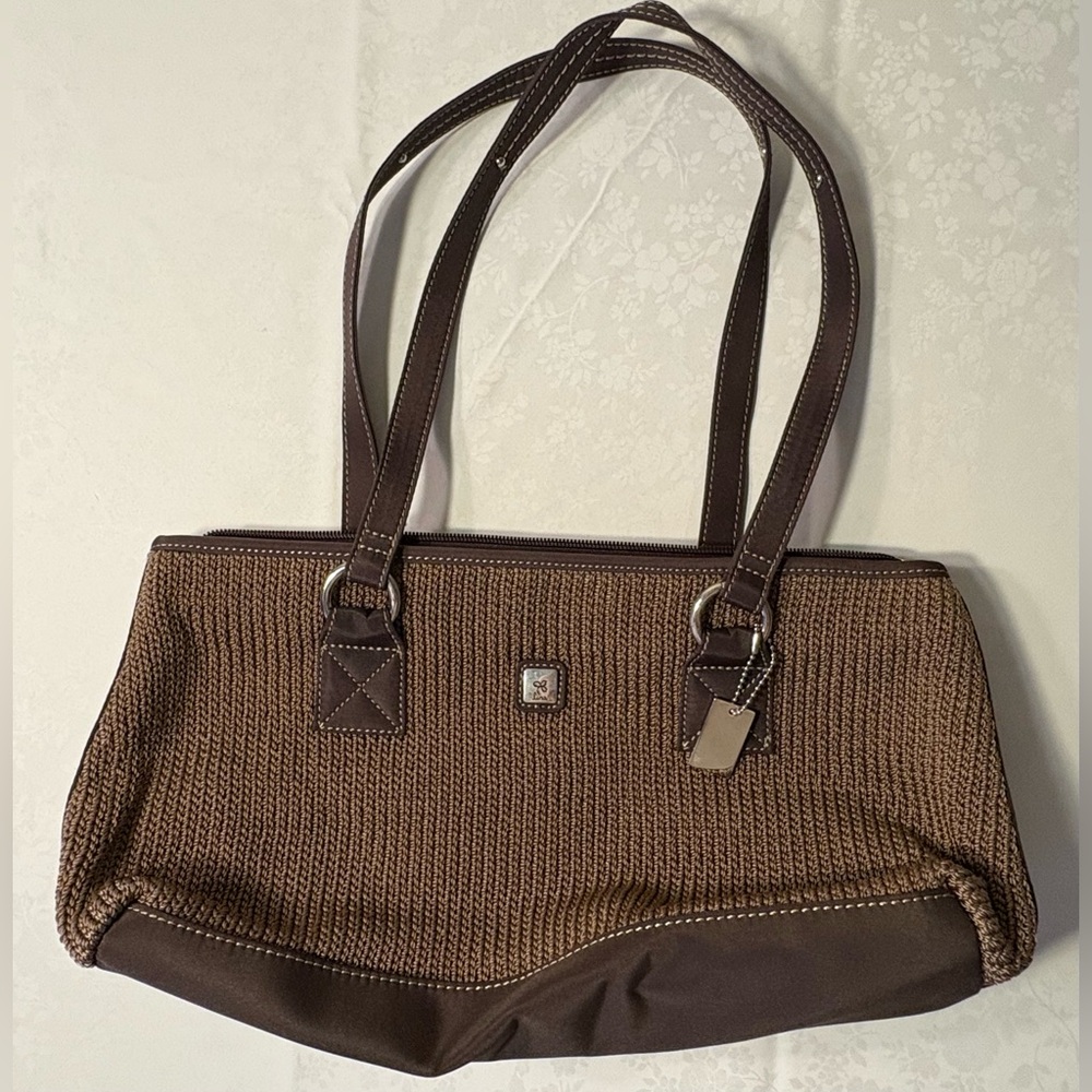 EUC/NWOT Bag: Woven Crocheted, Zip Closure, 2 Inner + 1 Zipped Pockets, Handles